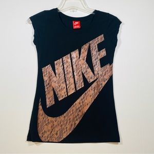 The Nike‎ Tee Women’s Black Sleeveless T-Shirt Active Wear Size S-M